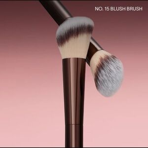 Hourglass No. 15 Blush Brush   ~NEW~